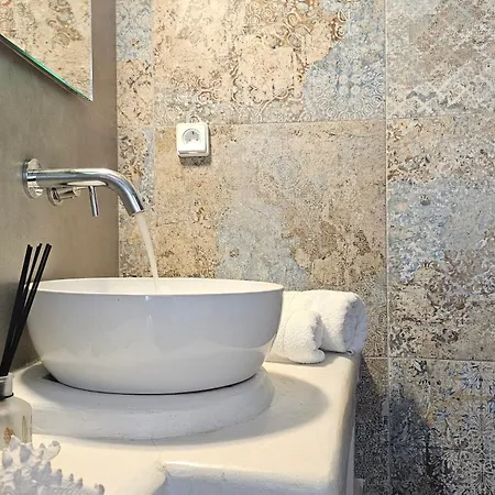 Efi's * Plaka (Milos)