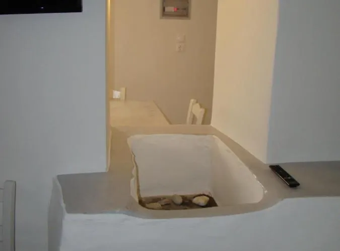 Efi's Apartment Plaka (Milos)