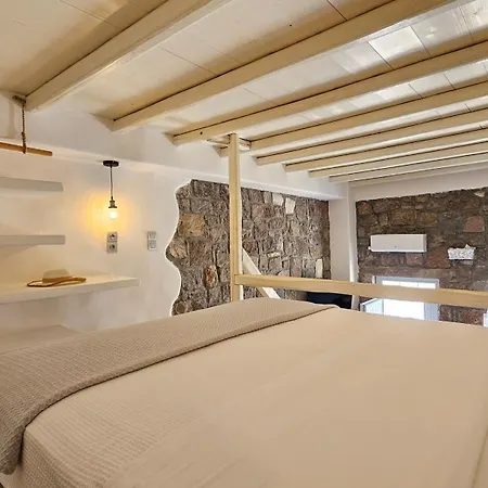 Efi's * Πλάκα Μήλου